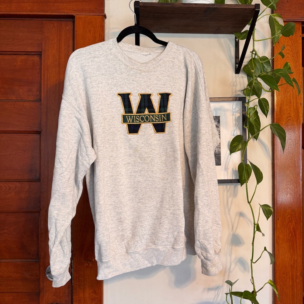 VINTAGE Wisconsin Gray Crewneck